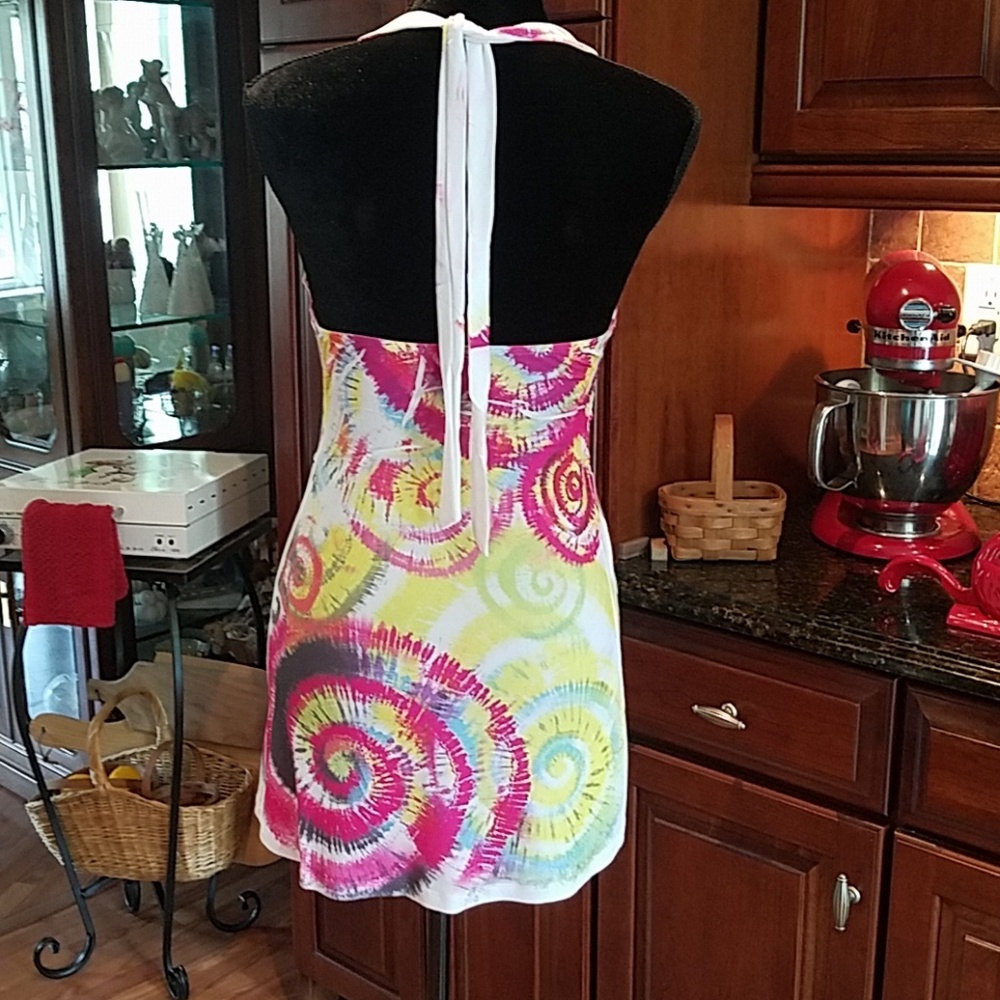 Halter Top - Picture 3 of 3